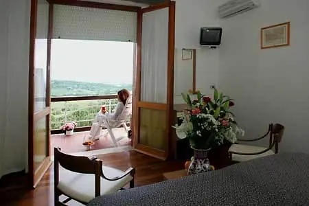 Hotel Columbia